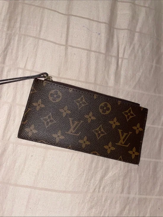 Louis Vuitton Monogram Canvas Pouch / wallet