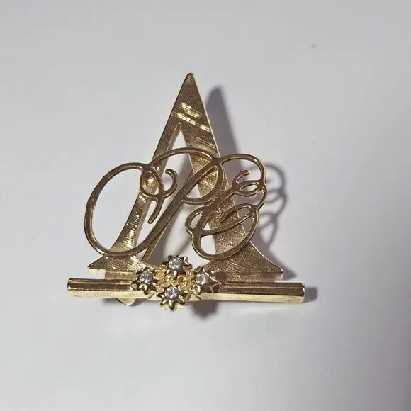 Avon gold tone presidential club honor brooch