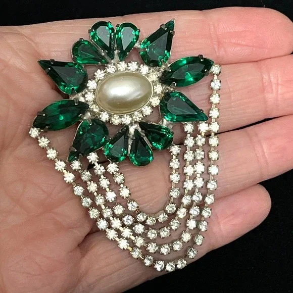 Vintage Green Rhinestone Flower Brooch 4 Strand Swag Drape