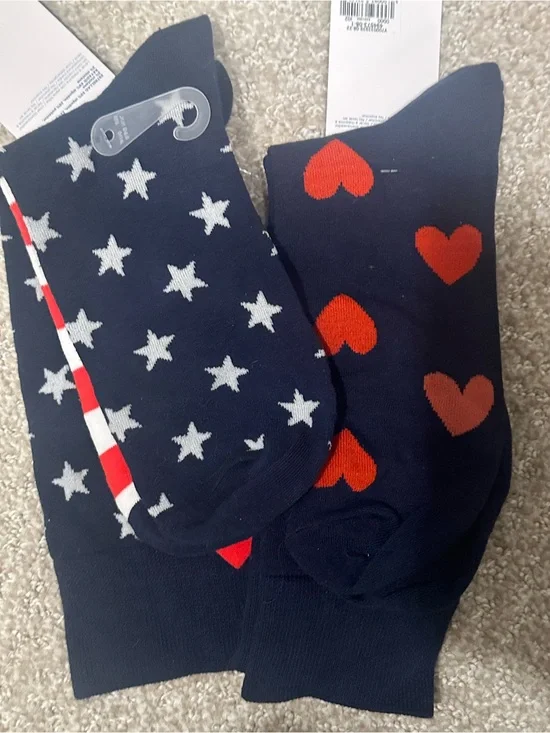 NWT OLD NAVY Men’s Crew Socks / 2 Pair/ Hearts, Stars & Stripes