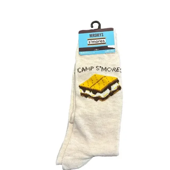 Hershey’ S’mores Campfire Camping Themed Crew Socks NWT