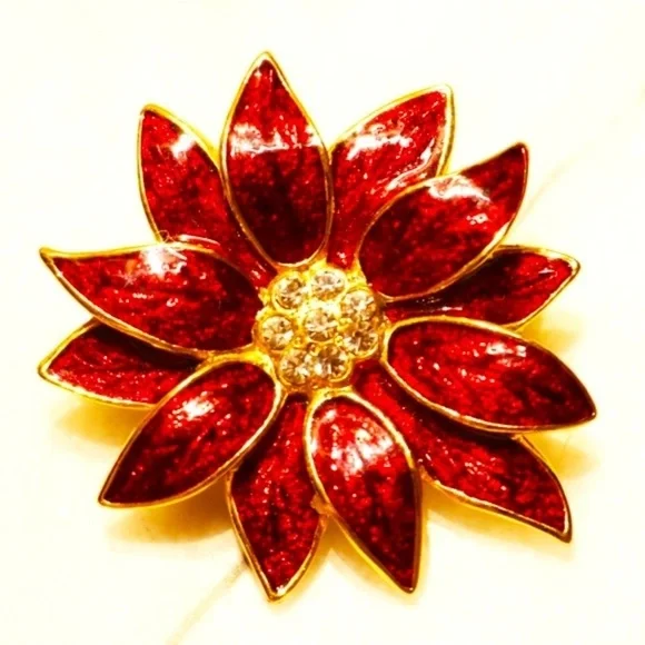 🎄💫 Vintage Poinsettia Red Enamel Gold Tone Brooch ✨