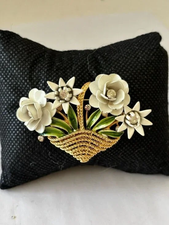 Trifari Gold Tone White Enamel Roses Spring Flower Basket Brooch Pin Vintage