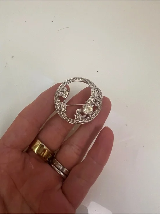 Silver-Tone Crystal Circle Pin Brooch - Sparkling Silver