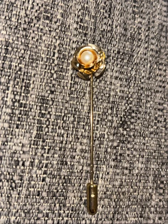 Vintage Gold Tone Faux Pearl Flower Stick Pin Lapel Hat Pin