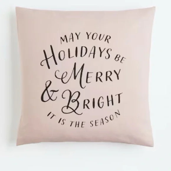 H&M Holiday Pillows with Festive Message Set of 4 - Pink