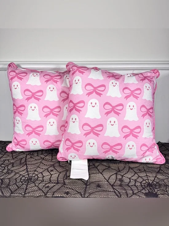 NEW Envogue Girlie Ghost Halloween Pillows Set of 2