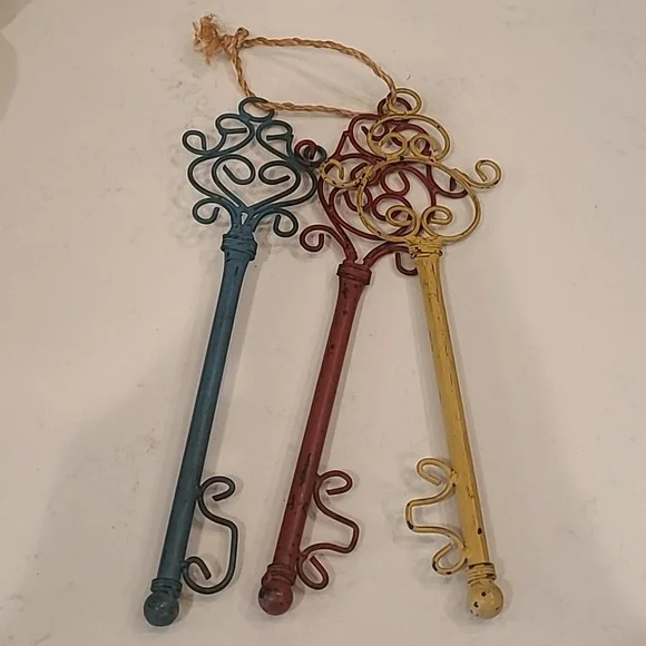 Metal Vintage Look Skeleton Keys