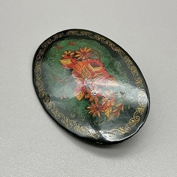 Vintage Russian Brooch Green Floral Pin Hand Painted Lacquer Artist Signed 2