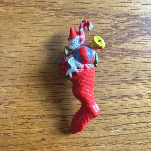 Vintage Christmas Stocking Elf Gnome Brooch Pin Holiday Festive Red‎ Plastic
