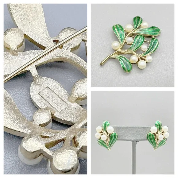 Vintage Crown Trifari Mistletoe Brooch Earrings Set Green Enamel Faux Pearl