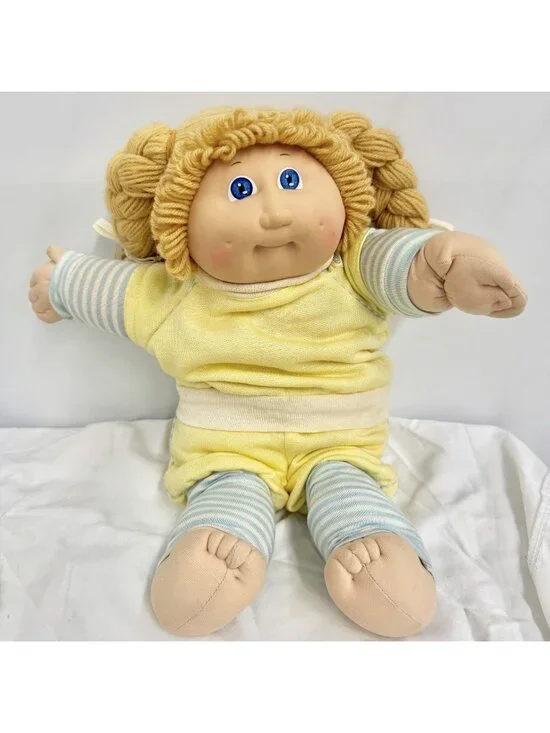 Vintage 1985 Cabbage Patch Kids Doll Blonde Blue Eyes Xavier Roberts Head Mold 2