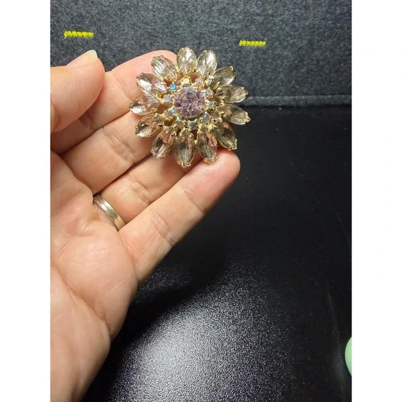 Vintage Purple Sunburst Rhinestone Brooch Pendant Gold Tone Floral Pin AB Stone