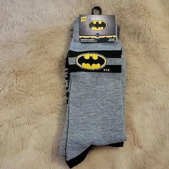 DC COMICS BATMAN SOCKS, 2 PAIRS - NEW!