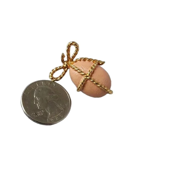 Marcel Boucher Vintage Enamel‎ 8817F Pin Brooch