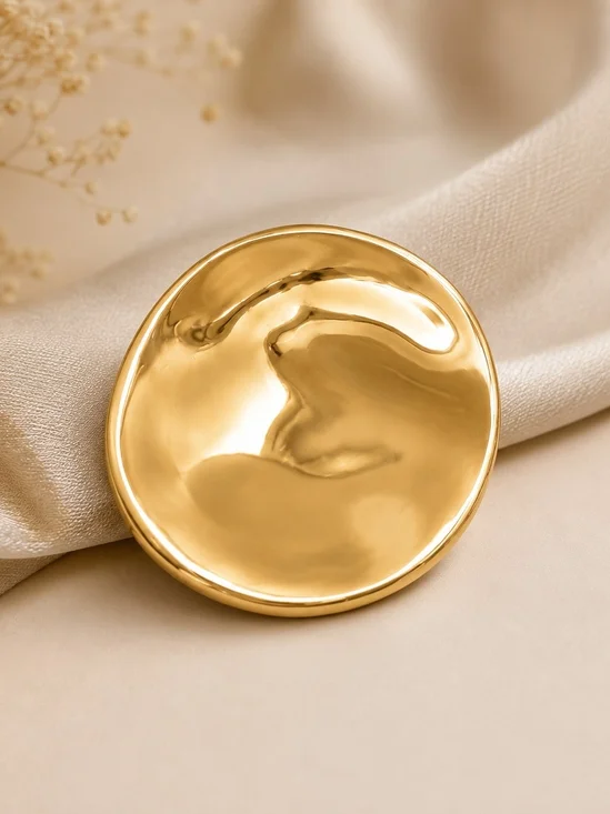 Luxury Gold Sculpted Disc Brooch for Women