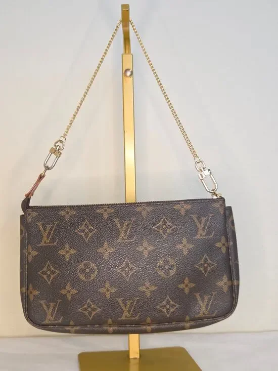 Louis Vuitton Monogram Pochette Accessoires AR1907 Shoulder Bag LV Monogram