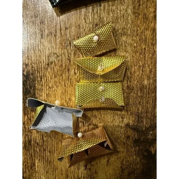 Gold Textured Miniature Dollhouse Envelopes with Pearl Accent 5 Piece Set