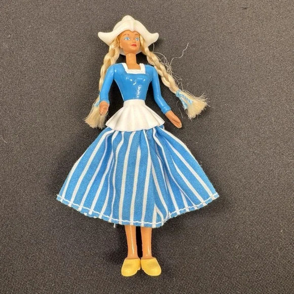 Vintage‎ Dutch Girl McDonalds Barbie Happy Meal Toys 1995