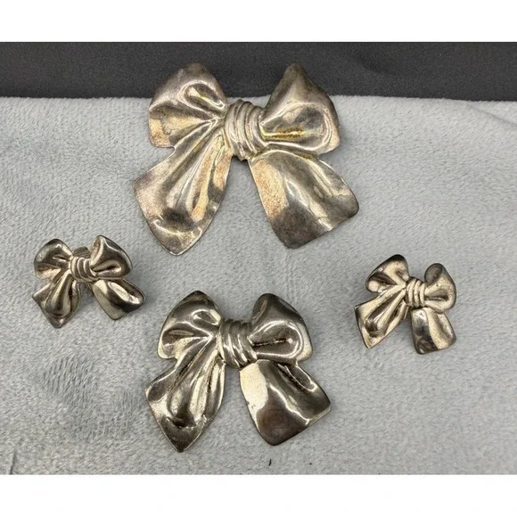 Vintage Silver Tone Bow Brooch Clip On Earrings Set‎