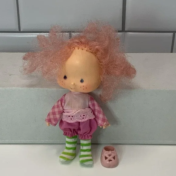 Strawberry‎ Shortcake Raspberry Tart Doll Outfit and Tights Vintage Missing Shoe