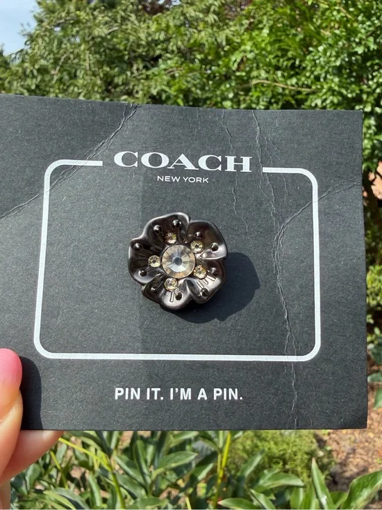 NWT Coach Tea Rose Black Crystal Flower Pin Brooch 31193G