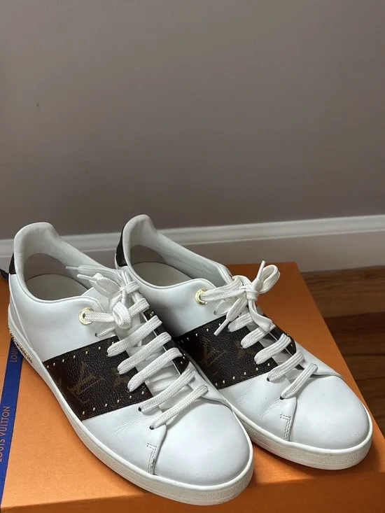 Louis Vuitton White Leather Sneakers with Brown Monogram Stripe