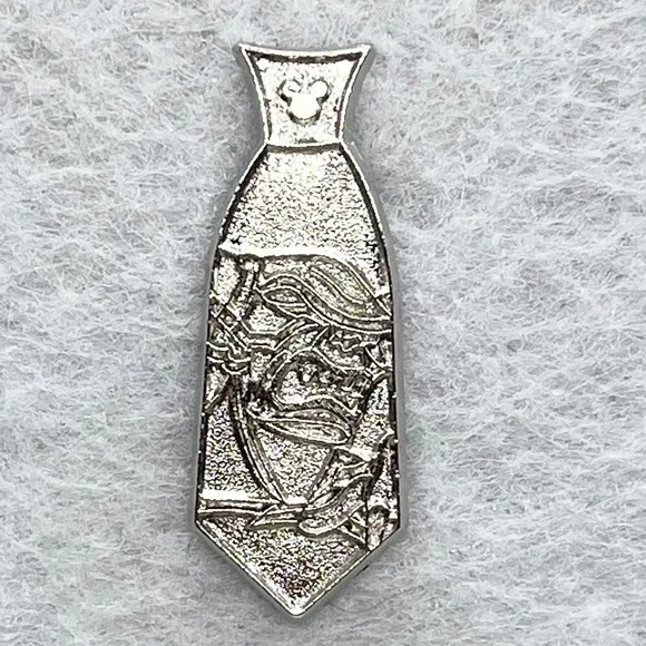 🔮 5/$25 Disney Neckties Fantasia Chernabog‎ Chaser Pin
