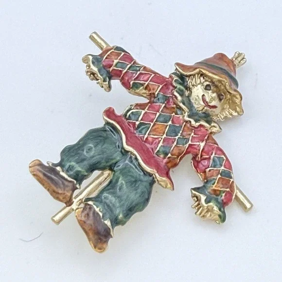 Vintage Scarecrow Brooch Enamel Gold Tone Fall Harvest Halloween Pin