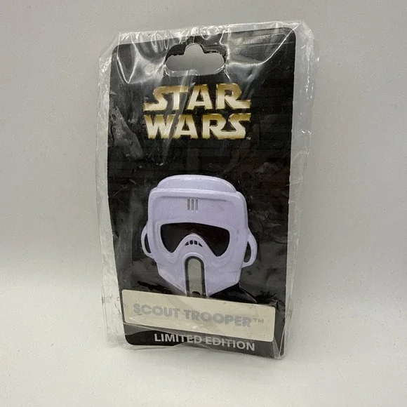 Disney Star Wars Mask Scout Trooper Enameled Pin/Display Ltd Ed NIP Helmet