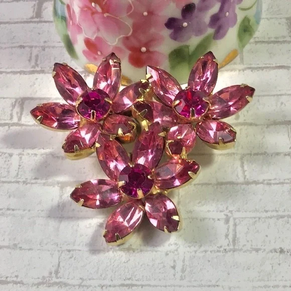 Vintage Pink Flower Cluster Brooch