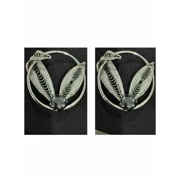 Vintage Mid Century Filigree Wreath Brooch Black Stone Pin Silver Tone  1” Appro