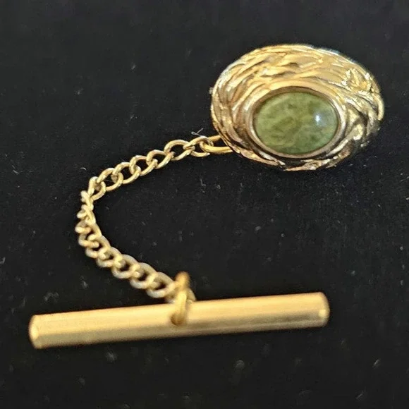Vintage Green Jade &‎ Gold Toned Tie Scarf Pin