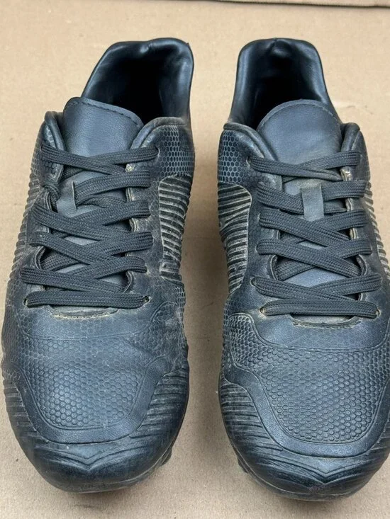 Men's Dream Pairs Superlight Soccer Cleats Black Size US 7 Needs Cleaning