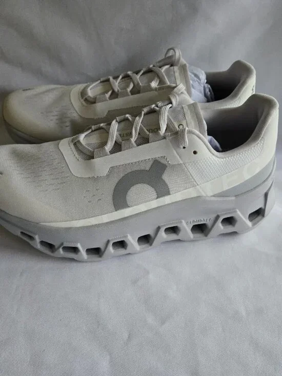 On Cloudmonster Mens Running Shoe Sneakers - White Glacier Mens size 7.5 M NEW