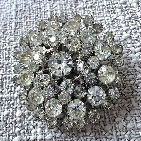 Vintage Rhinestone Starburst Brooch.  Rare Find