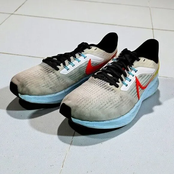 NIKE Air Zoom Pegasus Women's Light Gray w/Oragne Running Shoes - Size: 8 1/2