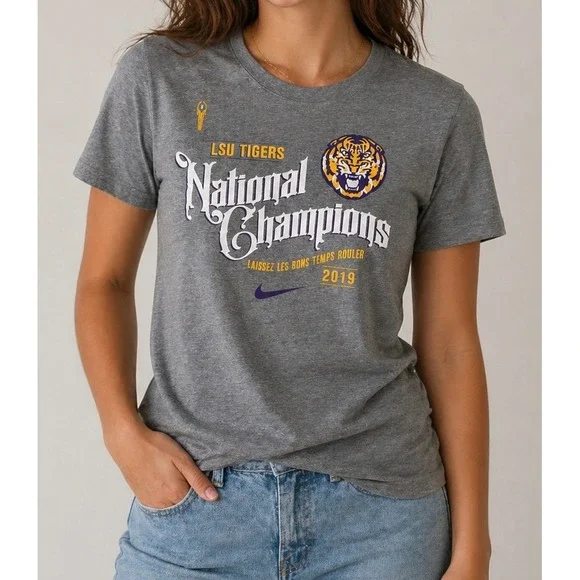 Nike‎ LSU Tigers 2019 National Champions T-Shirt Women XL Short Sleeve