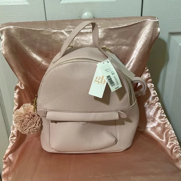 GB Girls Front Pocket Backpack with Mesh Flower Keychain