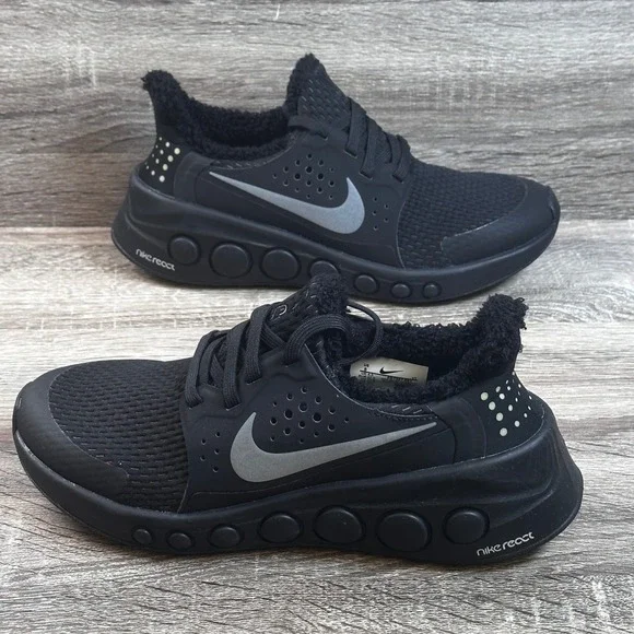 Nike CruzrOne Shoes Womens 6.5 Sneakers Active Streetwear Athleisure NEW $150
