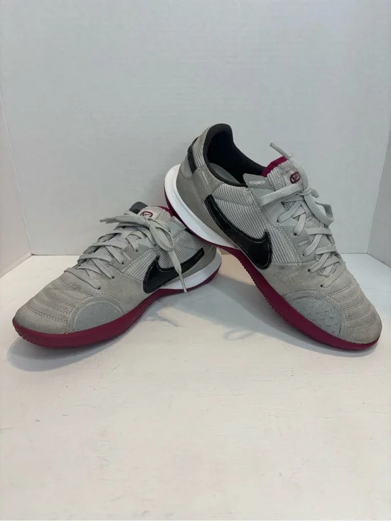 Nike Street Gato Indoor Soccer Shoes size US Men’s 6.5