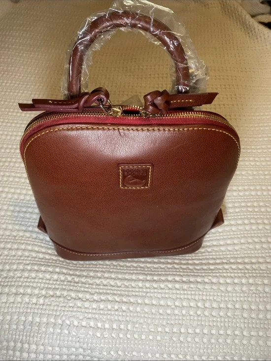 NWT Dooney & Bourke Chestnut Brown Leather small Zip Pod Backpack 🐻