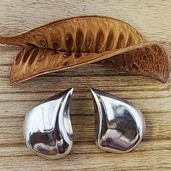 Vintage Taxco Sterling Modernist Clip-on earrings