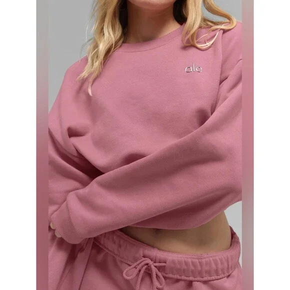 ALO Yoga Pink Wild Rose Accolade Cropped Sweatshirt Medium California Casual