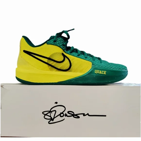 Nike Sabrina 1 Oregon Ducks Athletic Basketball Shoes
