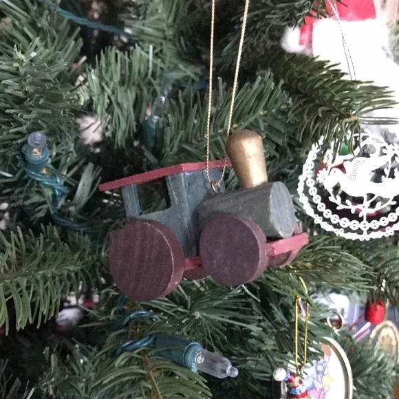 ❤️Rare Vintage Hand Carved Wooden Car Ornament‼️FINAL SALE