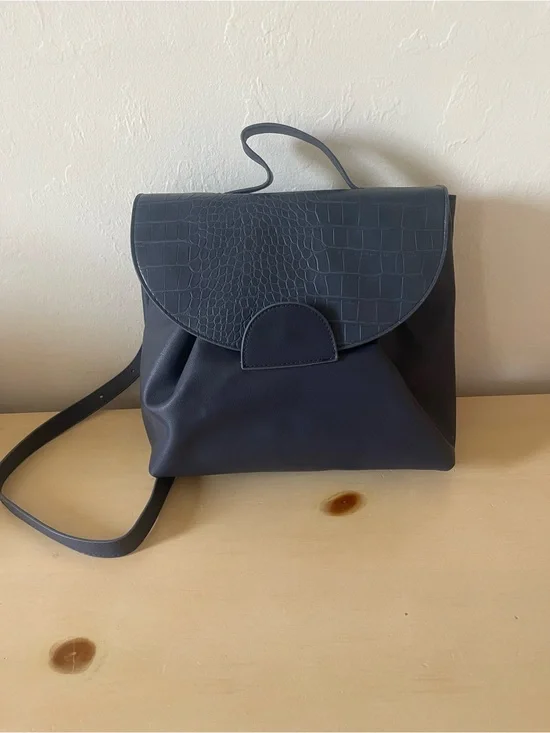 Classic Croc-Texture Flap Crossbody Bag in Navy