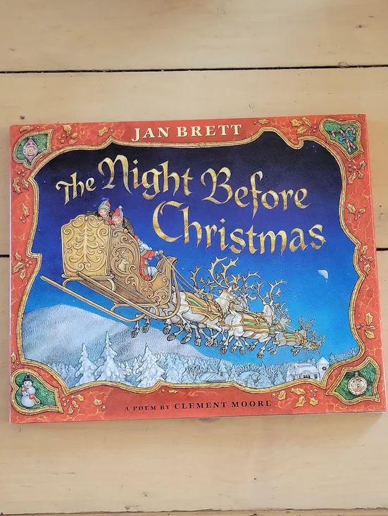 The Night Before Christmas by Jane Brett & Clement Moore
