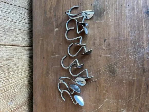 Silver Metal Shower Hooks Hanging Set of 10 with Oval Pads