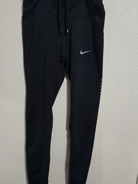 Nike Women's Black Athletic Leggings with Reflective Swoosh